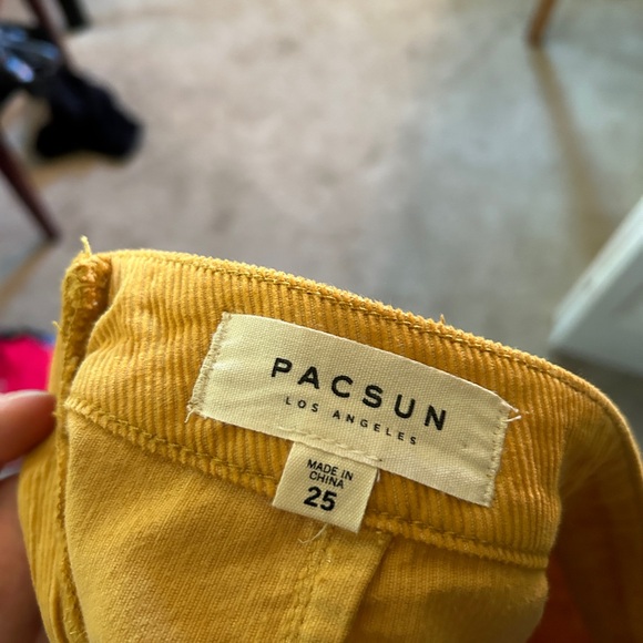 Corduroy skirt - Picture 3 of 3